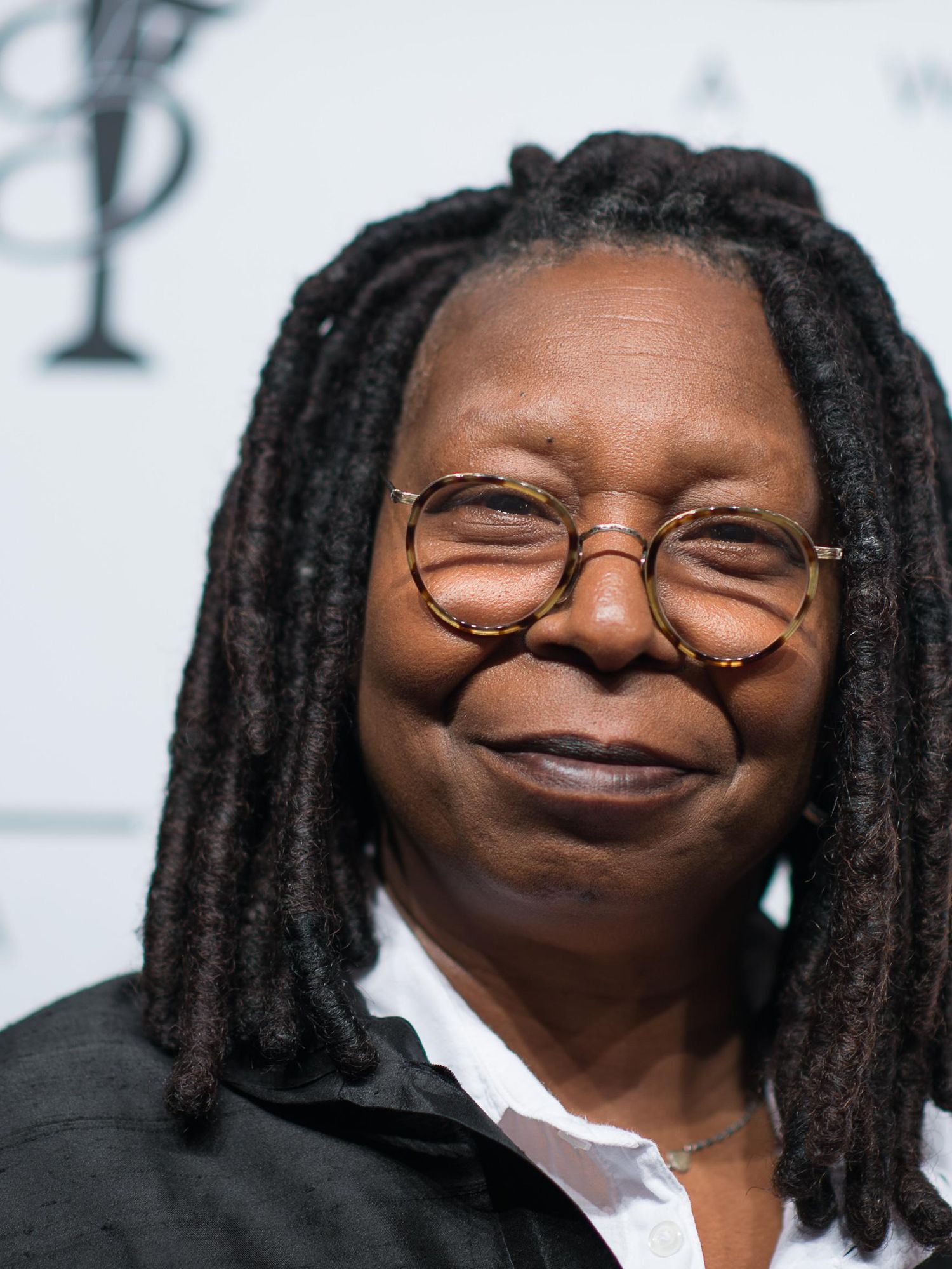 Whoopi Goldberg confronts heckler who calls her 'old broad'