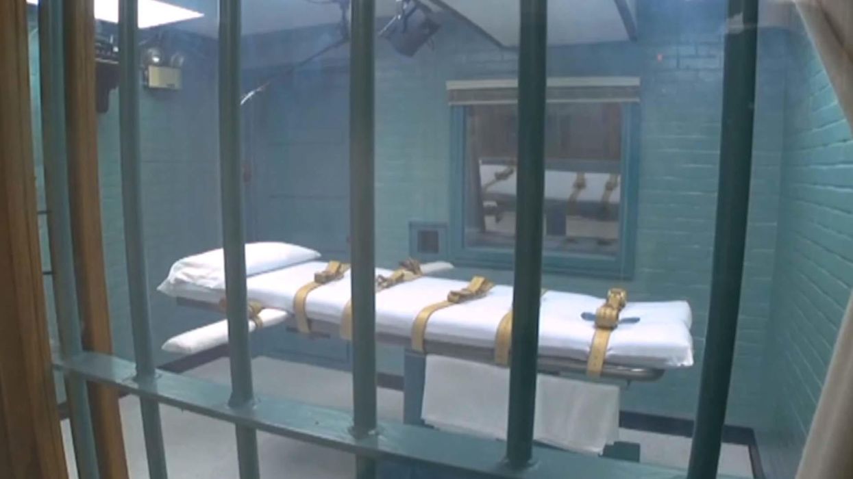 Death row inmate forced to choose between firing squad or electric chair