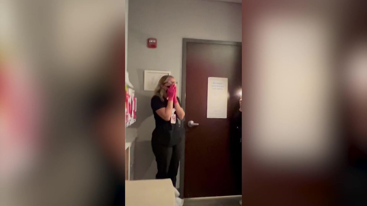 Mum-to-be surprises sonographer sister by turning up to work for scan