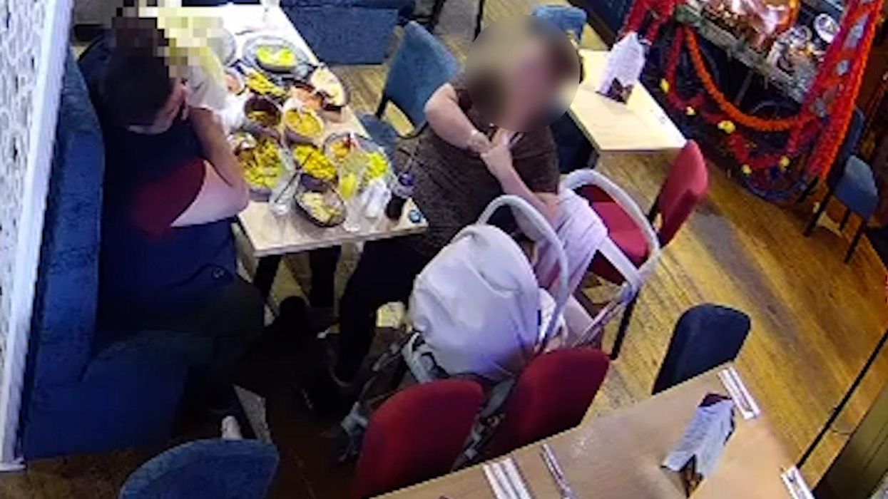 Woman plants piece of plastic in her food in attempt to dodge £170 dinner bill