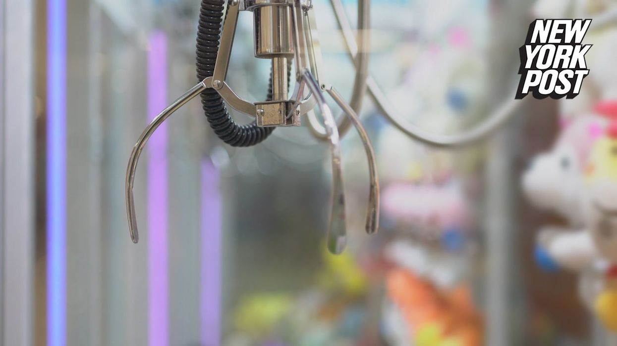 TikTok video reveals why you never win on an arcade claw machine