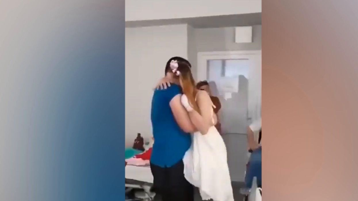 Woman who lost both legs in Ukraine invasion shares first dance with husband