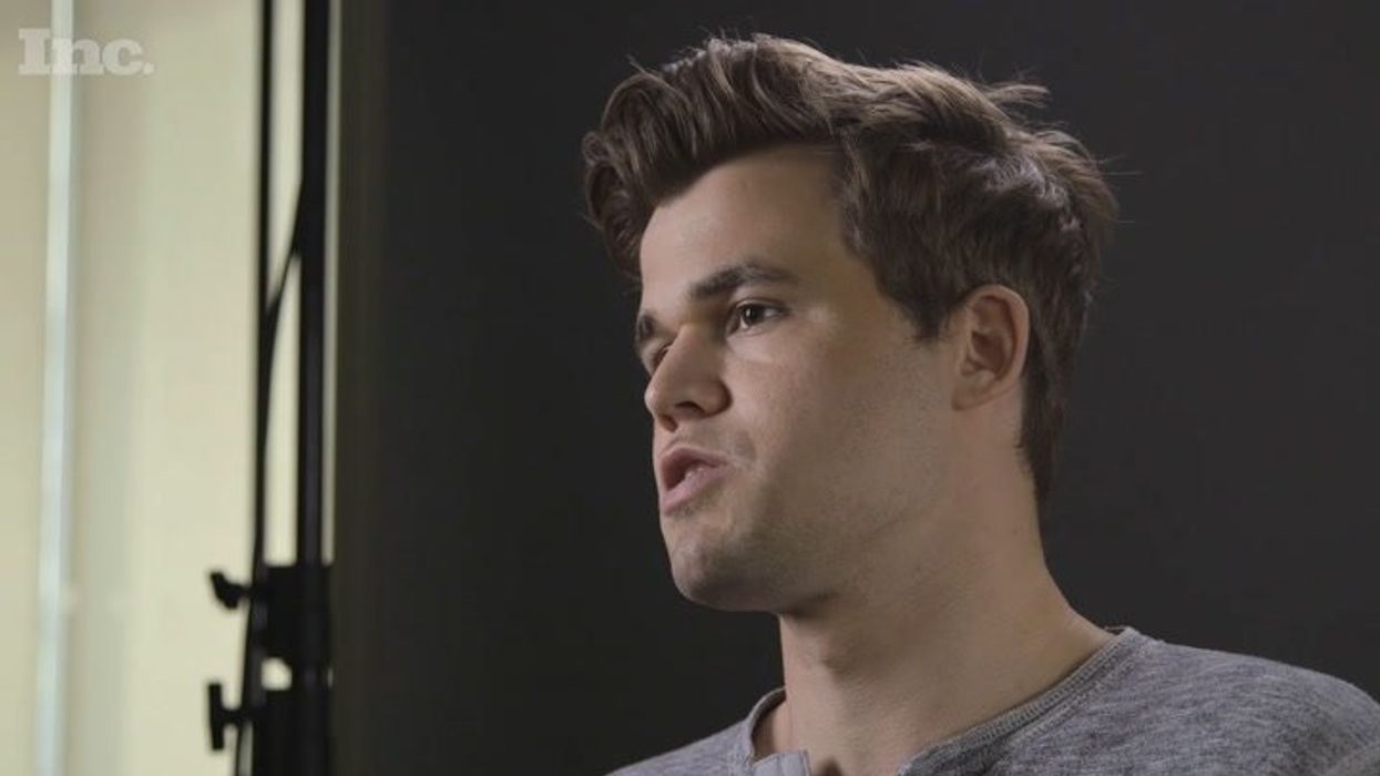 Grandmaster Magnus Carlsen to return to the World Chess Championship after jeans drama