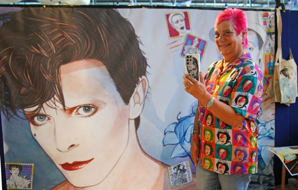 Superfans gather in Scousepool for World David Bowie Fan Convention