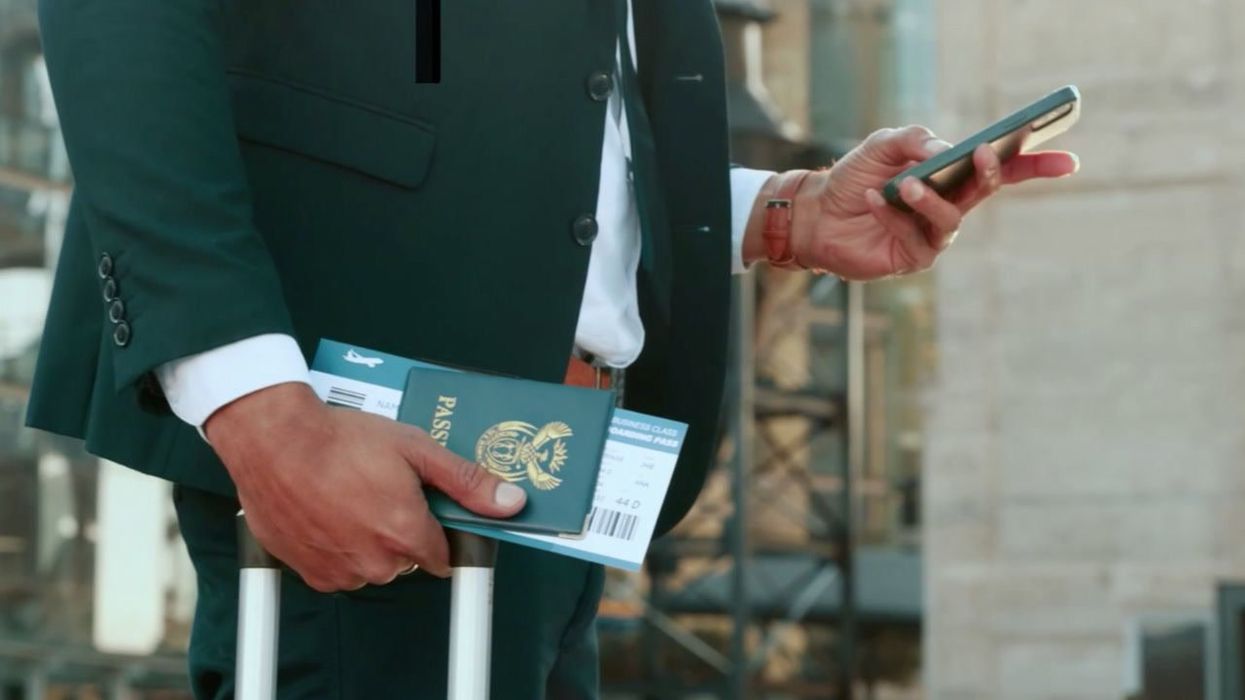 Travel experts issue warning about viral passport trend