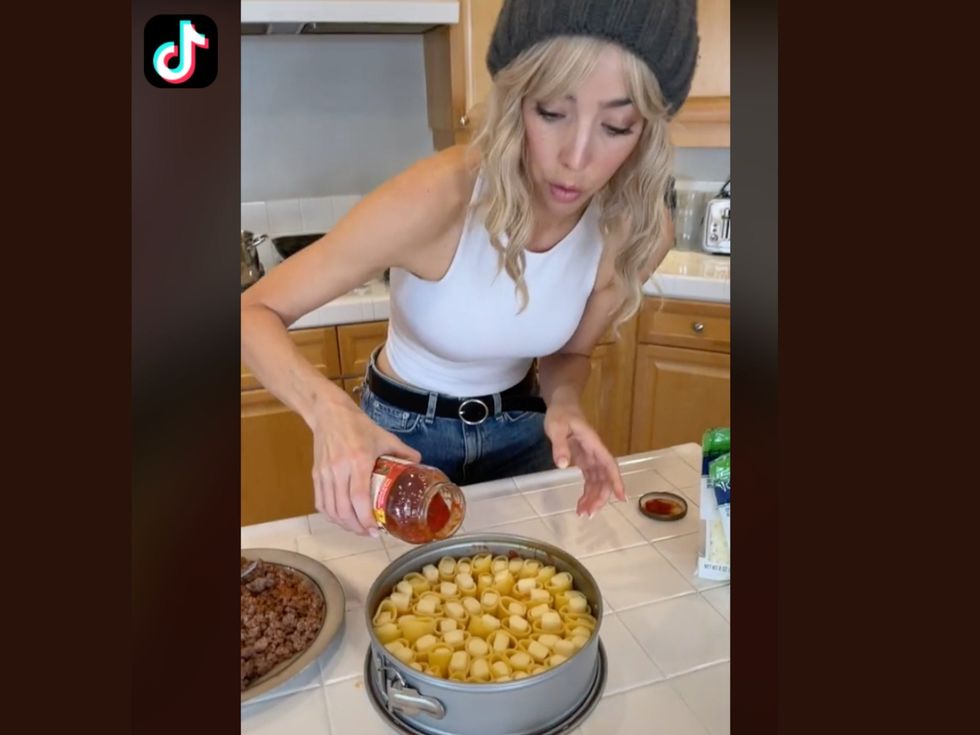 <p>Would you tuck into this \u2018honeycomb pasta\u2019?</p>