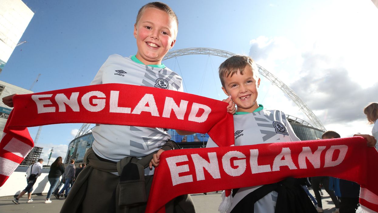 Young England fans