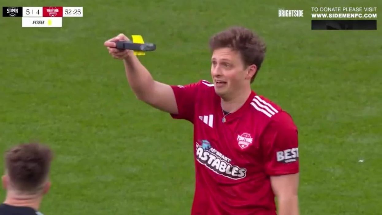 Max Fosh created another ‘iconic’ yellow card moment at the Sidemen charity football match