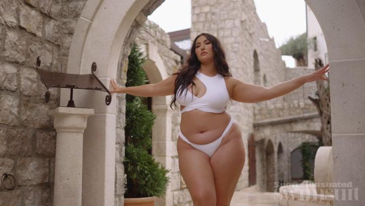 Yumi Nu cleverly responds to Jordan Peterson’s ‘not beautiful’ comment